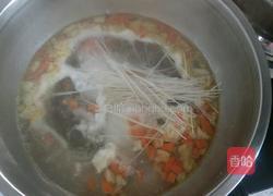 胡萝卜白菜鸡蛋面的做法图解6