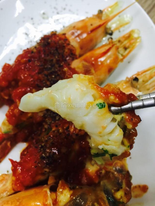 虾肉滑而鲜嫩，特别好吃