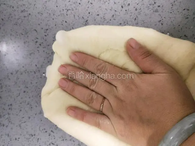 按压排气