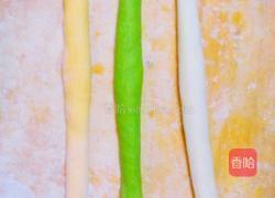 三彩白玉酸菜水饺的做法图解3