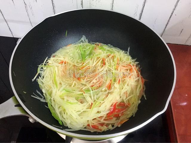 翻炒均匀即可出锅