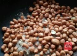 糖霜花生的做法图解3