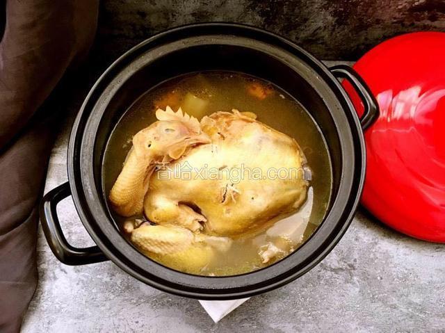 清炖三黄鸡（3.5斤的整只鸡哟）