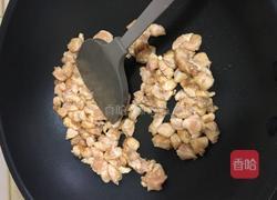 酸辣鸡肉藕丁的做法图解2