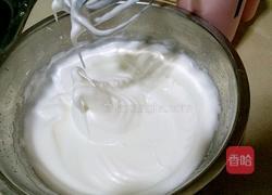 抹茶奶油蛋糕卷的做法图解13