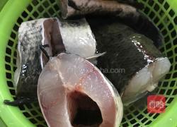 枸杞黑鱼汤的做法图解1