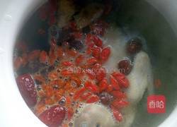 桂圆枸杞鸽子汤的做法图解5
