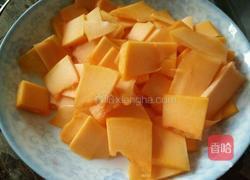 南瓜热狗卷的做法图解2