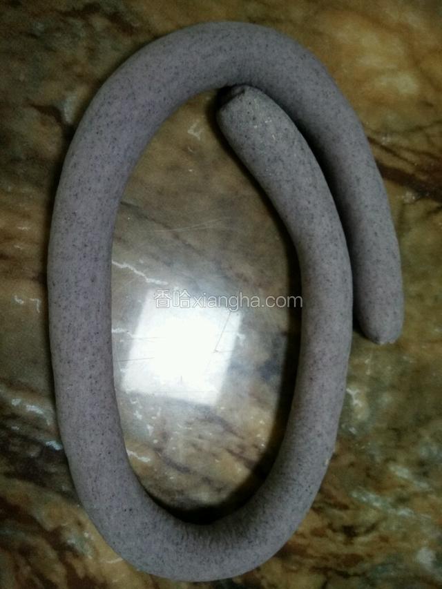 然后搓成小长条