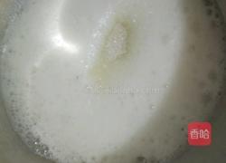 戚风蛋糕的做法图解1