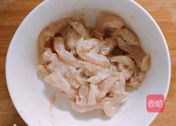 辣椒炒鸡胸肉的做法图解3