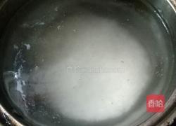 莴笋碎肉粥的做法图解2