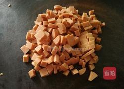 韭菜火腿炒鹅蛋的做法图解3