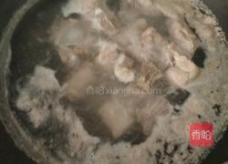 番茄土豆清炖排骨的做法图解1