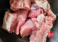 红烧排骨炖萝卜的做法图解2