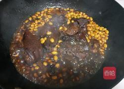 猪手炖黄豆的做法图解7