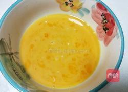 土鸡蛋炒秋葵的做法图解1