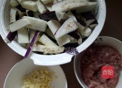 茄子肉末的做法图解1