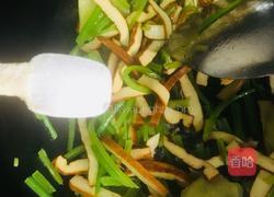 芹菜炒香干的做法图解14