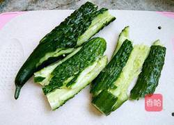 炝拌黄瓜的做法图解2