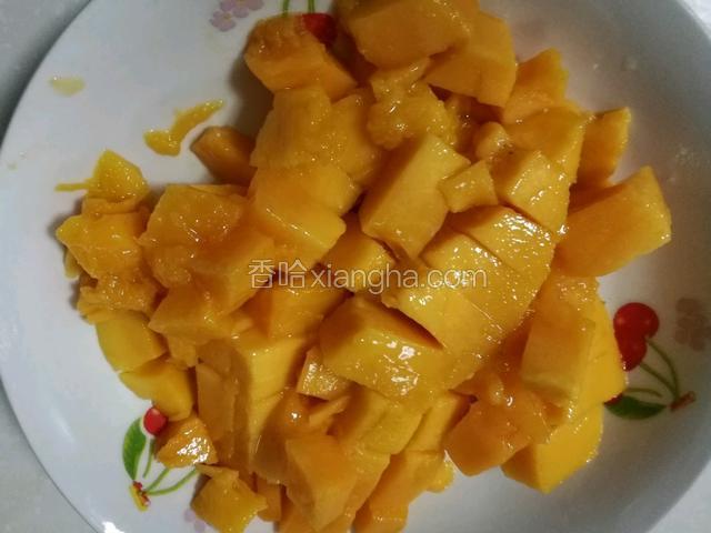留一些切的比较方正的少许做表面装饰