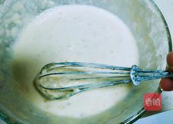 香蕉鸡蛋松饼的做法图解4