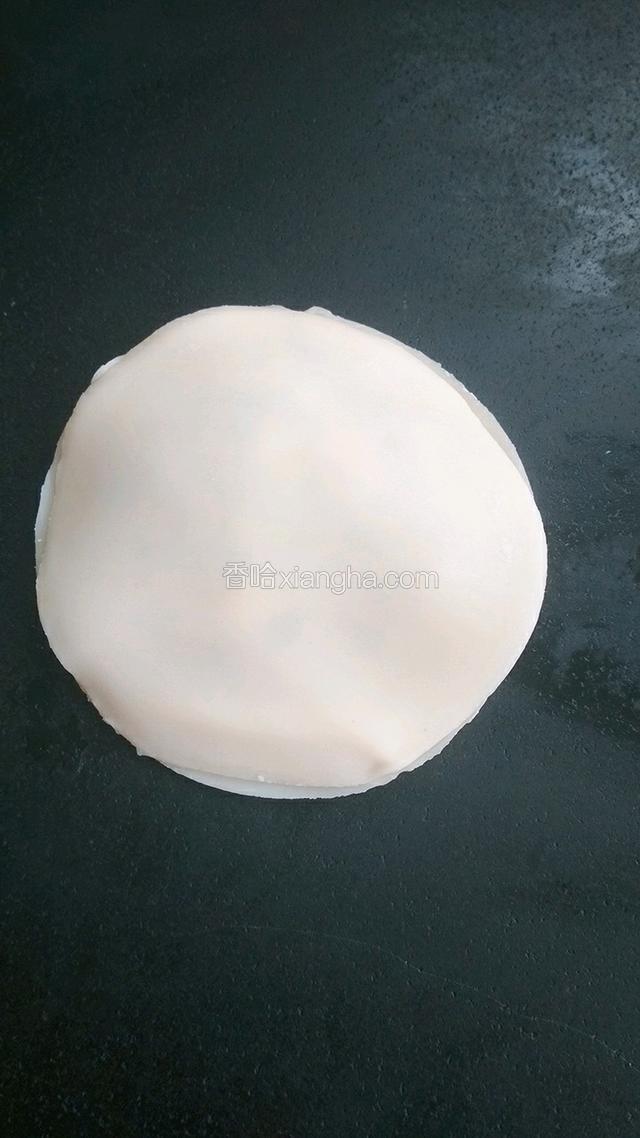 再在面上盖一张饺子皮