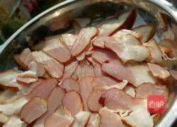 咖喱鱼丸腊肉饭的做法图解3