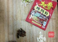 鸡肉炖土豆干的做法图解1