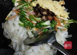 腊肉炒河粉的做法图解8