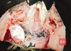 红烧鱼头的做法图解1