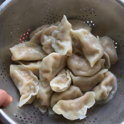 猪肉胡萝卜馅饺子的做法[图]