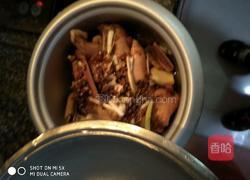电饭锅酱猪蹄的做法图解13