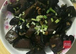 猪血炒木耳的做法图解7