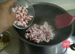 自制香菇肉末酱的做法图解3