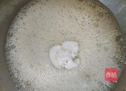 电饭煲制作蛋糕胚步骤的做法图解2