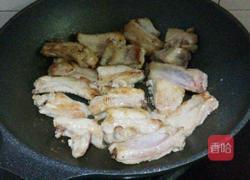 话梅栗子烧小排的做法图解8