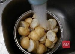 双菇面筋的做法图解3