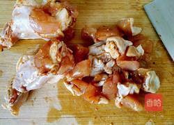 彩椒鸡丁的做法图解2