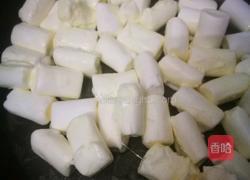 蔓越莓牛轧糖的做法图解2