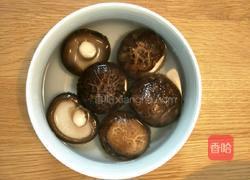 香菇青菜的做法图解3