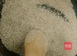 芝麻花生糖的做法图解3