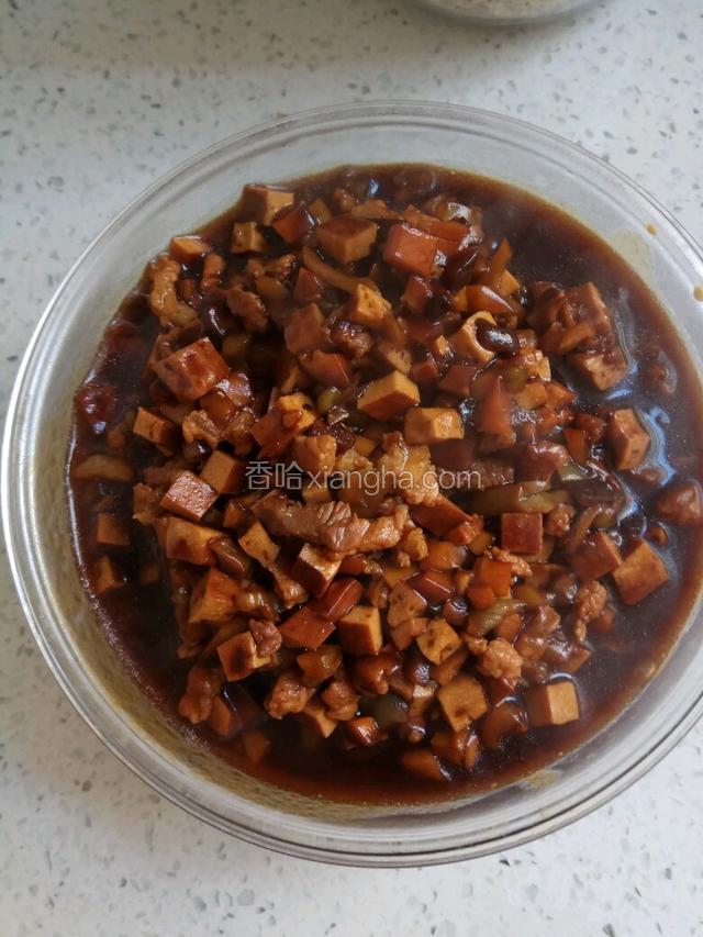 烧至好的配料待用