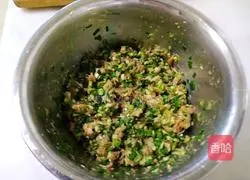 Illustration of how to make steamed dumplings 12