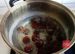板栗焖鸡翅的做法图解2