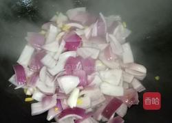 洋葱炒芋头的做法图解5