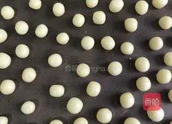 Illustration of how to make Wangzai steamed buns 11