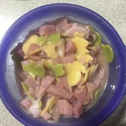 土豆牛肉松卡通面的做法[图]