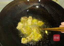 糖醋排骨(口感棒做法简单)的做法图解3