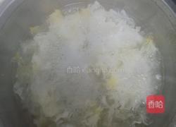 冰糖雪梨银耳羹的做法图解4
